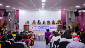Protagonismo feminino é destaque na abertura da 5ª Conferência de Políticas para Mulheres de Lauro de Freitas