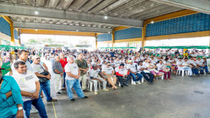 Celebração do Dia do Agricultor e da Agricultora reúne mais de 300 pessoas no Clube Social de Camaçari