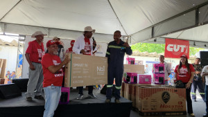 Sinditiccc proporciona para trabalhadores evento “Dezembro Vermelho: Cuidar de você é nossa luta diária”